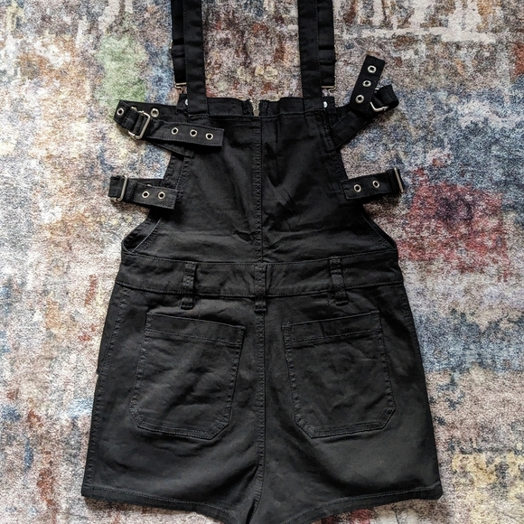 Tripp Nyc Shortalls - Picture 2 of 3